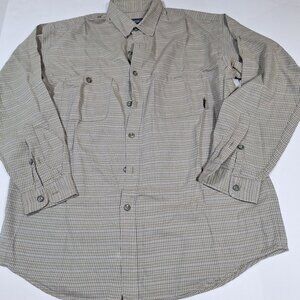 Patagonia Mens button down long sleeve shirt size medium